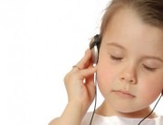 Girl Listening to NLP World Hypnosis track | NLP World